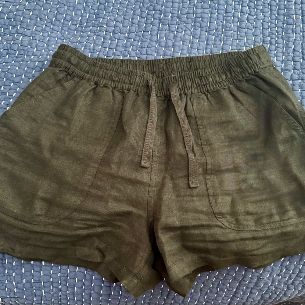 Quince High Waist Black Shorts Lightweight Casual